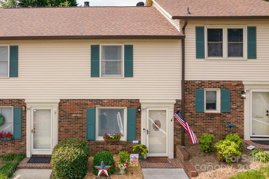 Welcome to low maintenance living in the heart of Hickory. This 2 BR/1.5 BA townhome is in the lovely Tara Woods townhome community. Main Level offers: spacious living room w/fireplace, eat-in kitchen doors leading to the outside patio with storage closet. Brand new Stainless steel appliances & granite counter tops. Half bath off kitchen newly remodeled & new LVP wood looking floors installed throughout main level. Upstairs offers: 2 BRs, 1 full BA with newly tiled tub/shower combination & laundry closet. Exterior: Beautiful grassy areas, landscaping & a pool just down the street from this townhome. Convenient to: LR University, Frye Regional Medical Ctr, Viewmont Shopping District, Downtown Shopping District & lots of restaurants. Located in the city limits w/sidewalks & access to the new City of Hickory CityWalk/RiverWalk & local parks. Short distance to Lake Hickory w/public access points, marinas & parks. Lake Hickory is a fully recreational lake for fishing, boating, skiing & more