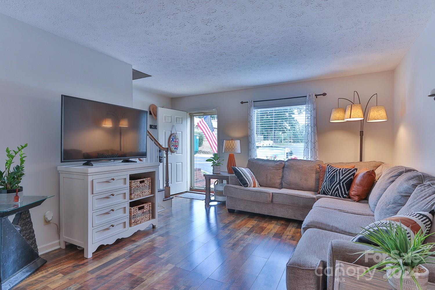 Tara Woods - Residential