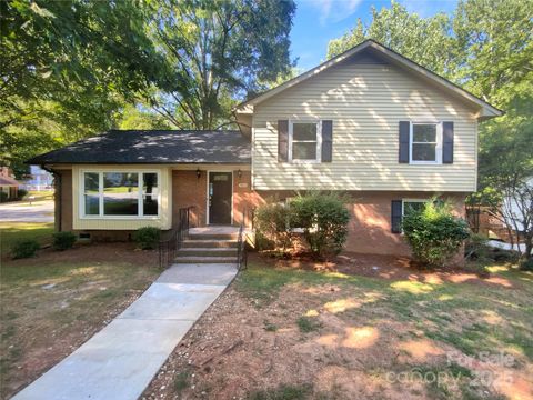 7401 Limerick Drive Charlotte NC 28270