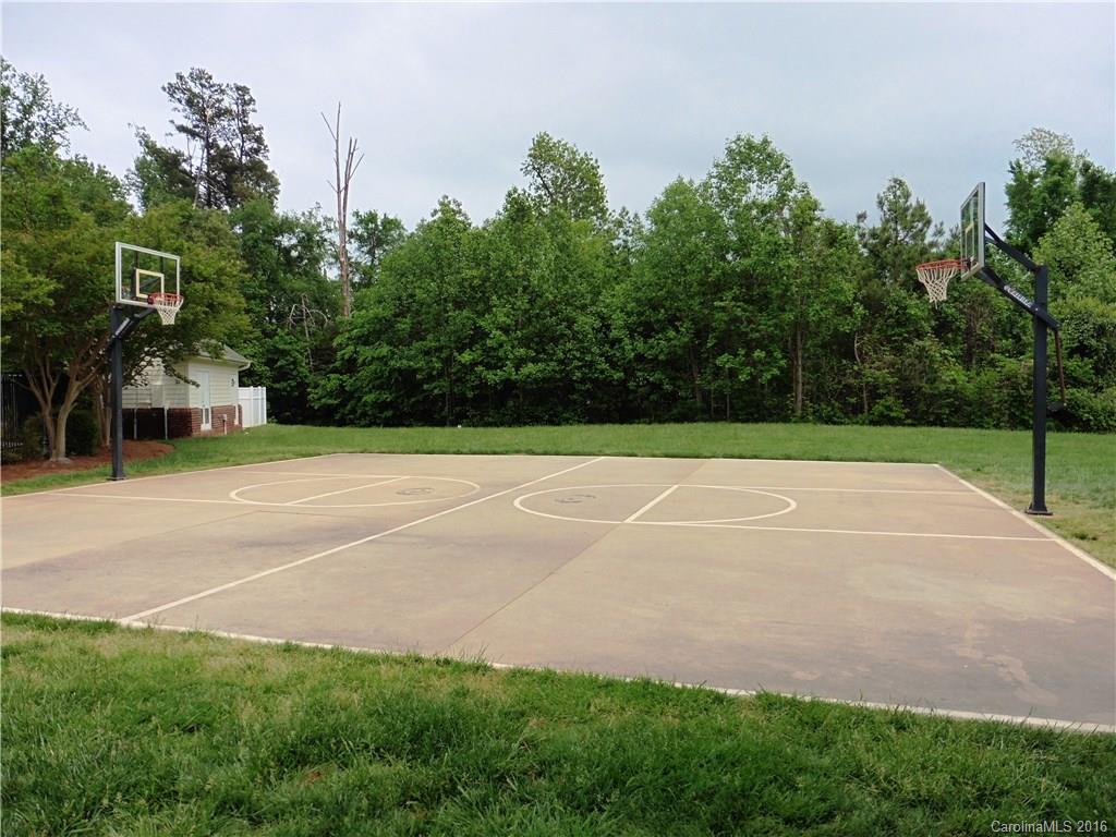 Oakhurst - Residential