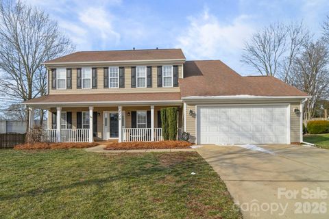 Photo of 4718 Redmond Court NW, Concord, NC 28027 (MLS # 4343766)