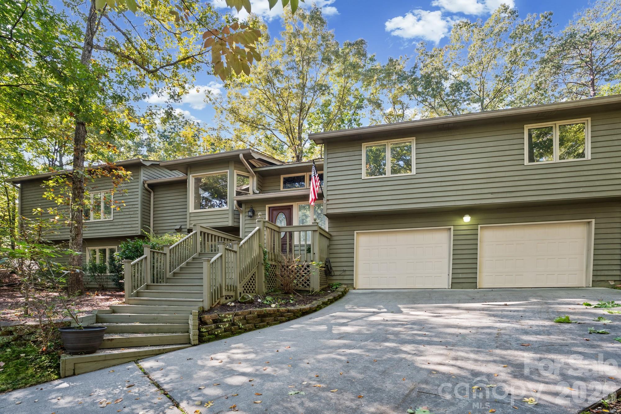 16 Woodvine Lane