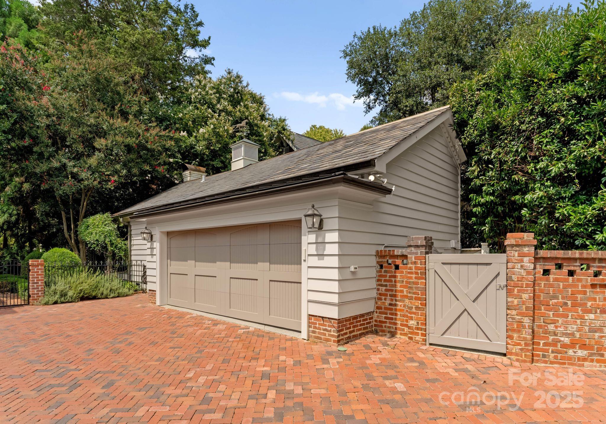 Myers Park - Residential