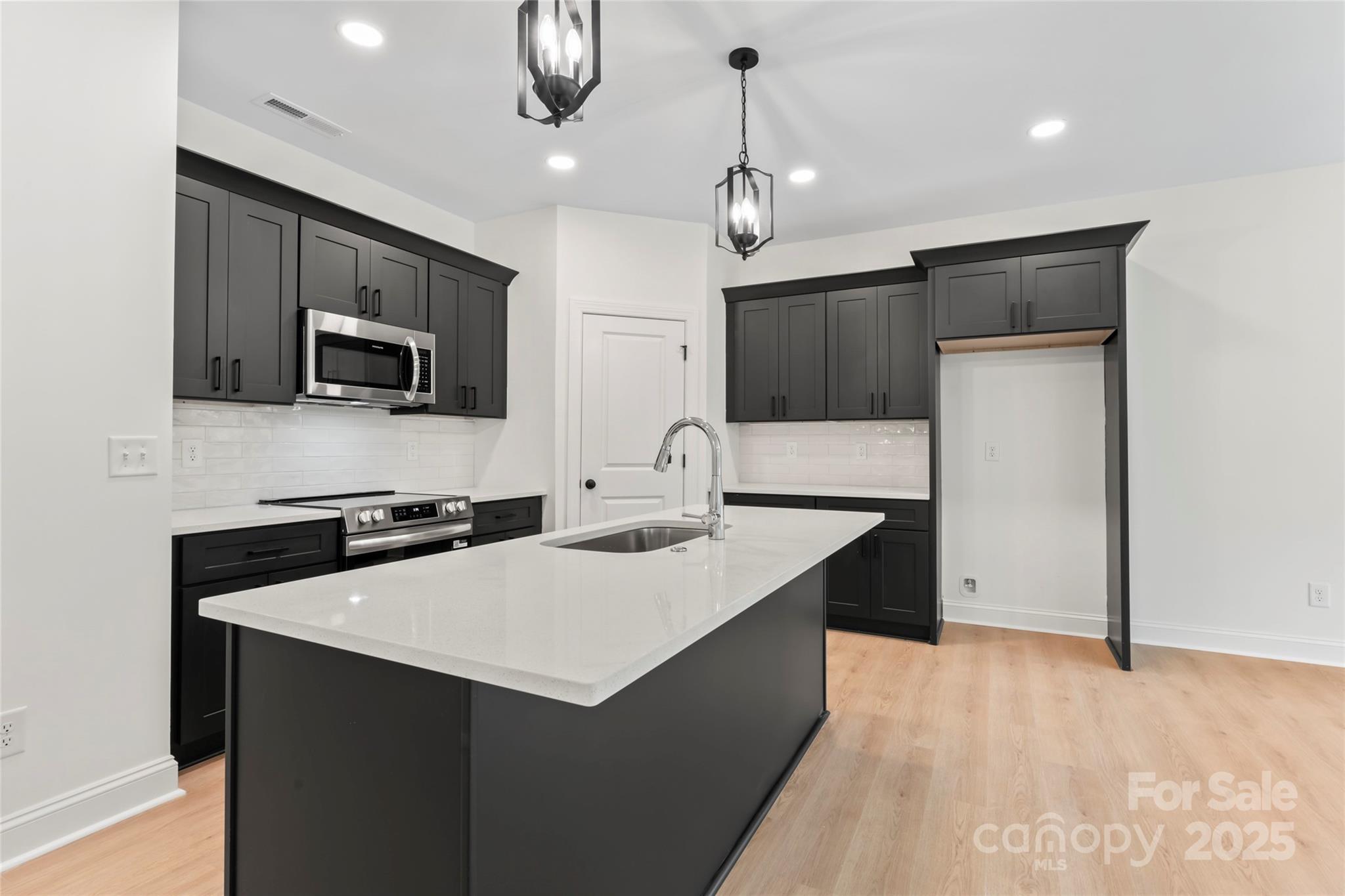 470 Contentment Court 14