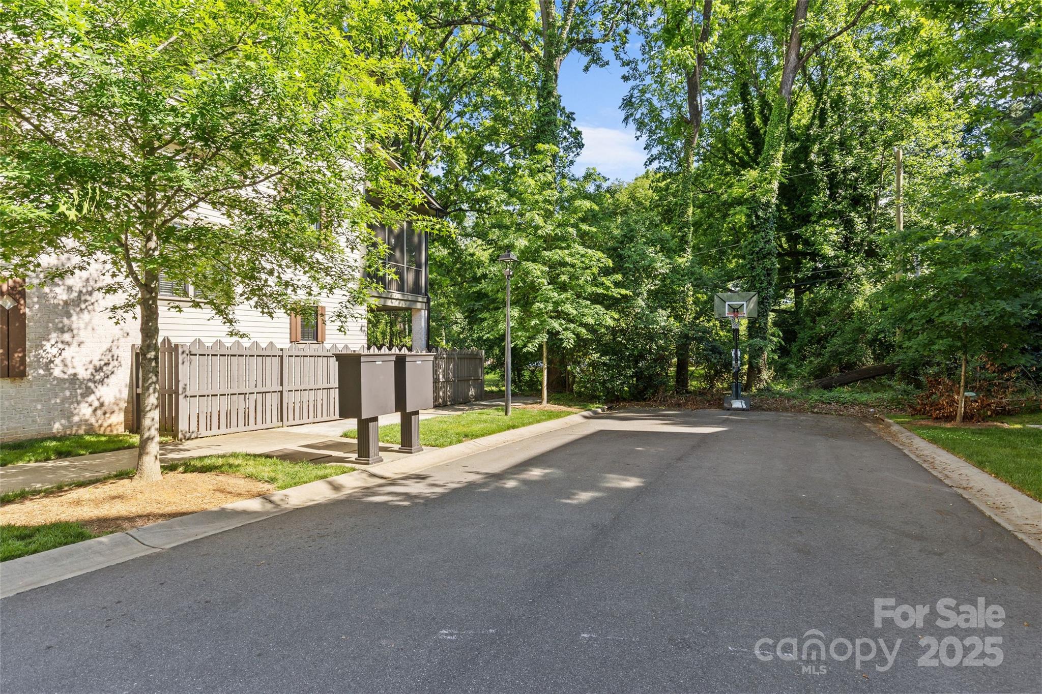 2906 Hillside Springs Drive