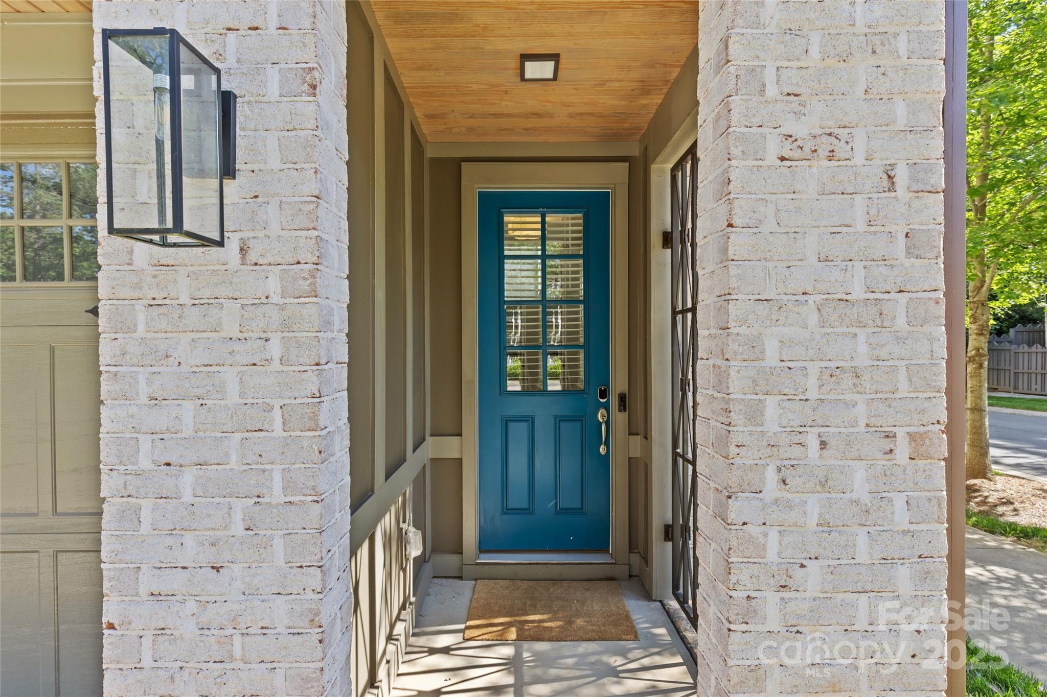 2906 Hillside Springs Drive