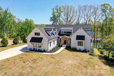 153 High Hills Drive Mooresville NC 28117