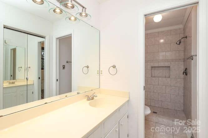 Lakehaven Estates - Residential