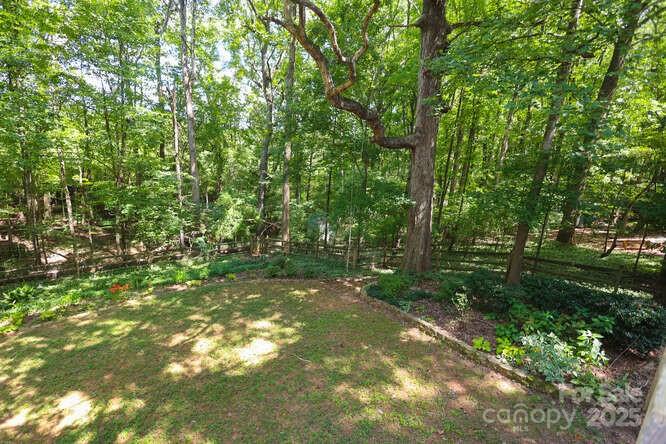 Lakehaven Estates - Residential