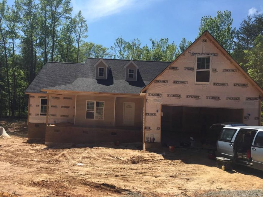 Clover Schools-New home ALMOST COMPLETE 3 bedrooms with 2 full baths. Clover schools, close to hwy 49 and easy commute to Charlotte, Rock Hill & Gastonia. Hurry & Customize. Bonus room over garage on 1.5 acres,
Master Bath with whirlpool and Seperate shower, Prefinished hardwoods in Great Room, Dining Room, Foyer, Ceramic tile in Baths, Granite in Kitchen  -large deck , NO HOA fees!!