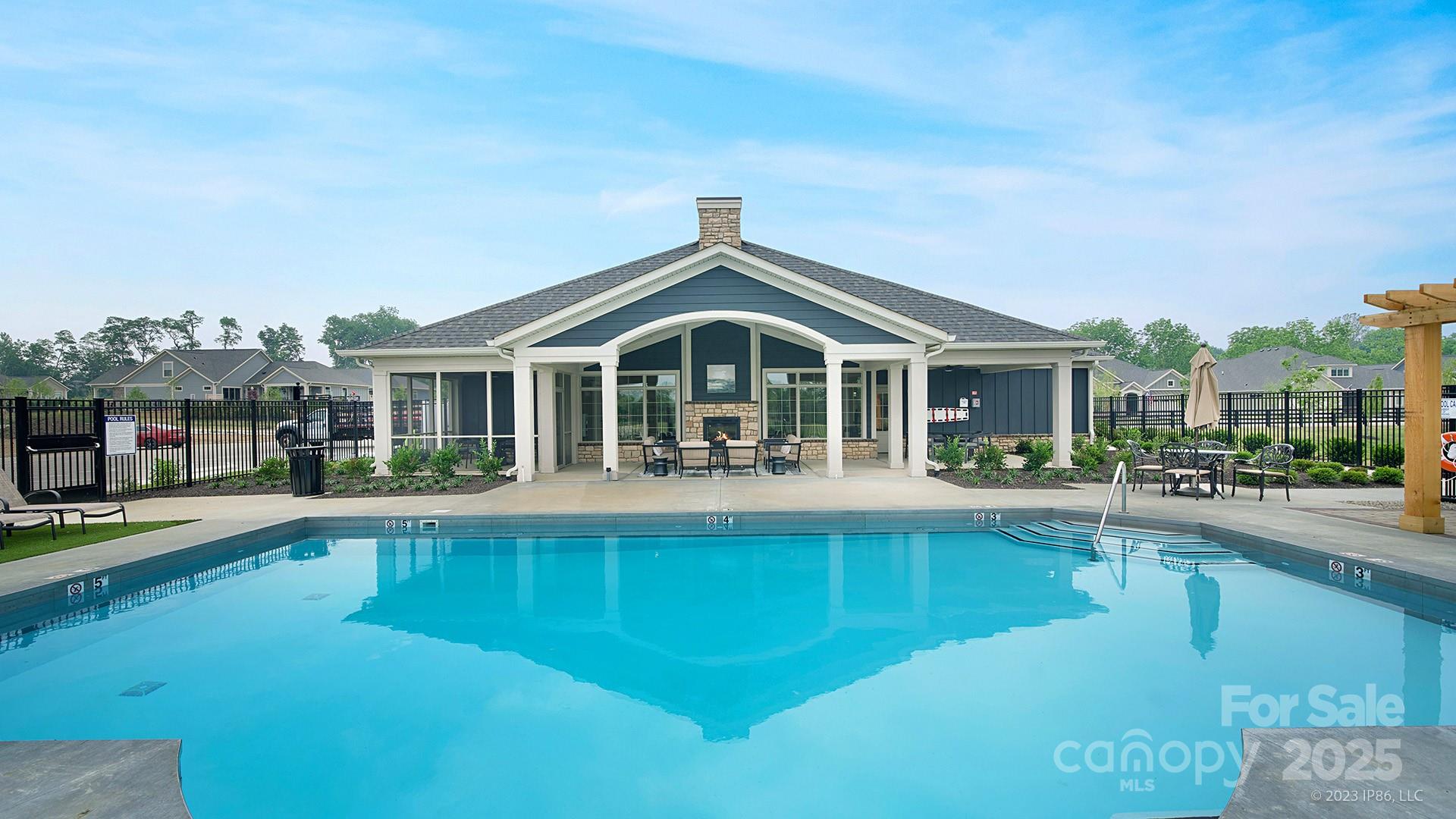 The Courtyards at Lake Davidson - Residential