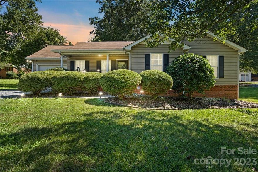 Nestled in the desirable community of Matthews, this cute and cozy 3-bedroom, 2-bathroom residence at 203 Allison Dr. offers a perfect blend of comfort, style, and convenience. Enjoy easy access to local parks, shopping centers, dining options, and excellent schools, making it an ideal spot for everyone. Conveniently located near major highways and thoroughfares, this property offers a stress-free commute to Charlotte and other surrounding areas.