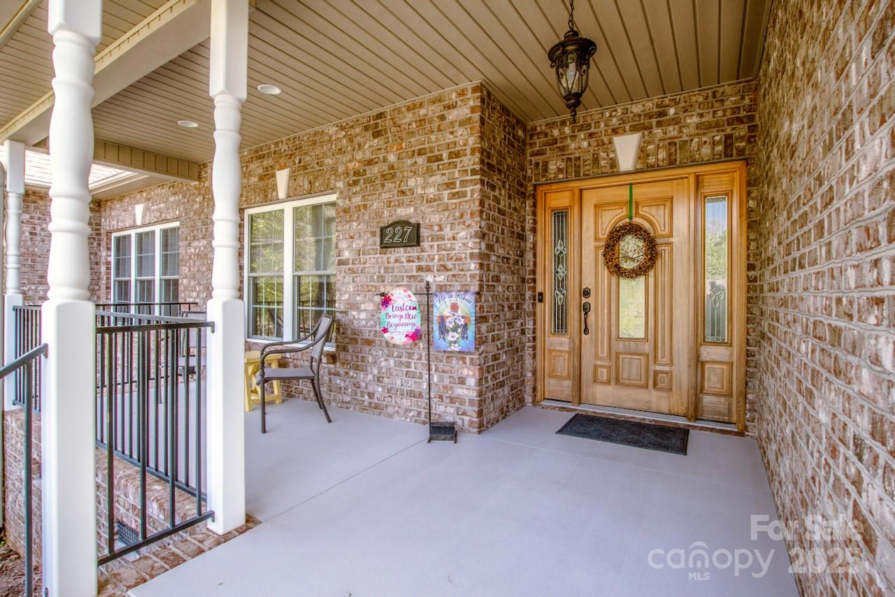 227 Donsdale Drive