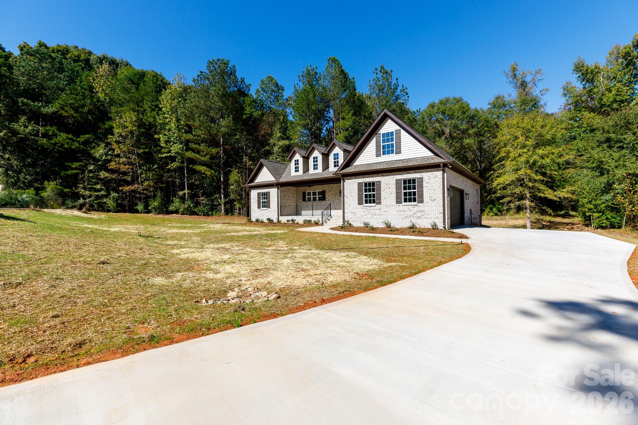 2030 Hunters Creek Lane