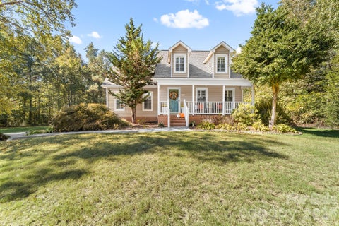 Photo of 5020 Mandy Lane, Mount Holly, NC 28120 (MLS # 4433811)