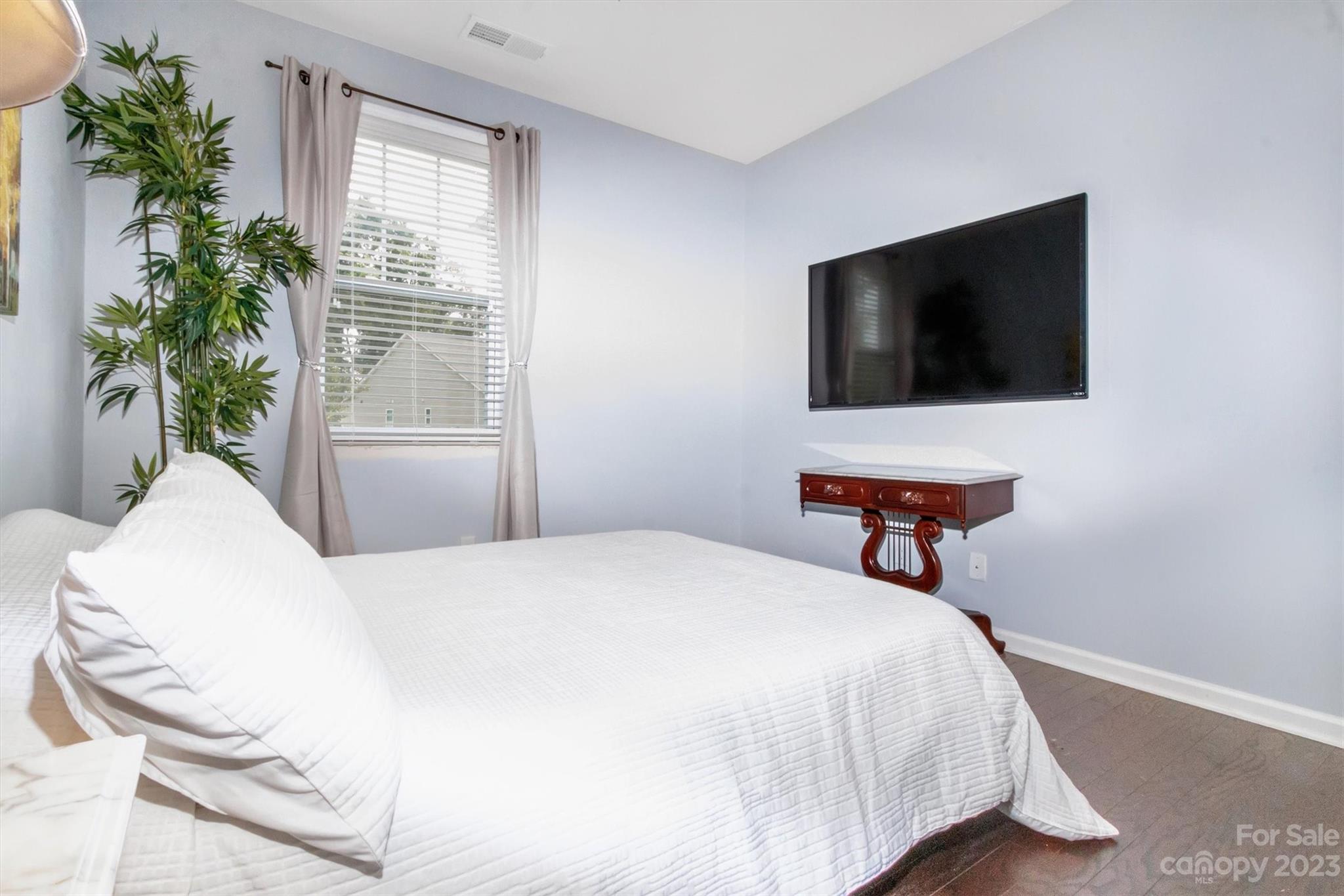 Meridale - Residential