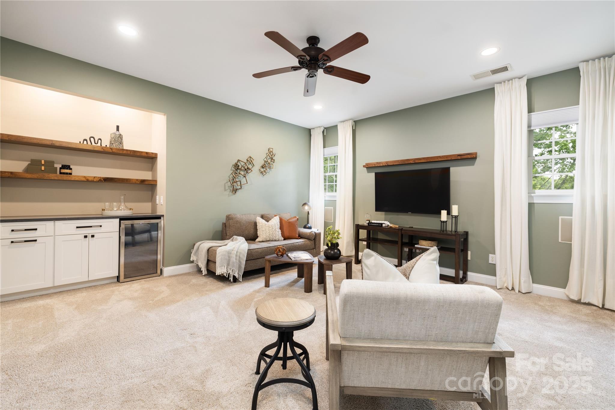 Walden Pond - Residential