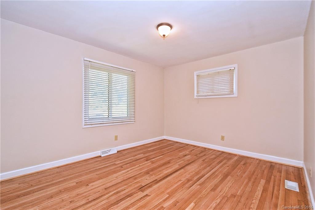 Pleasant Oaks - Residential