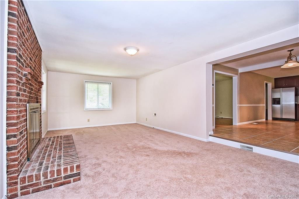 Pleasant Oaks - Residential