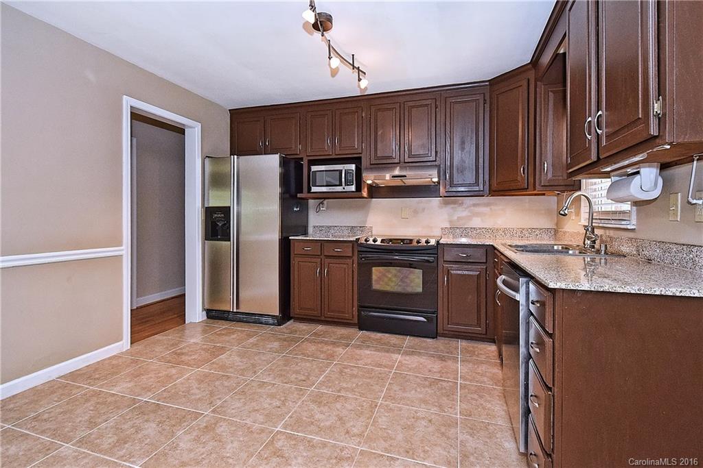 Pleasant Oaks - Residential