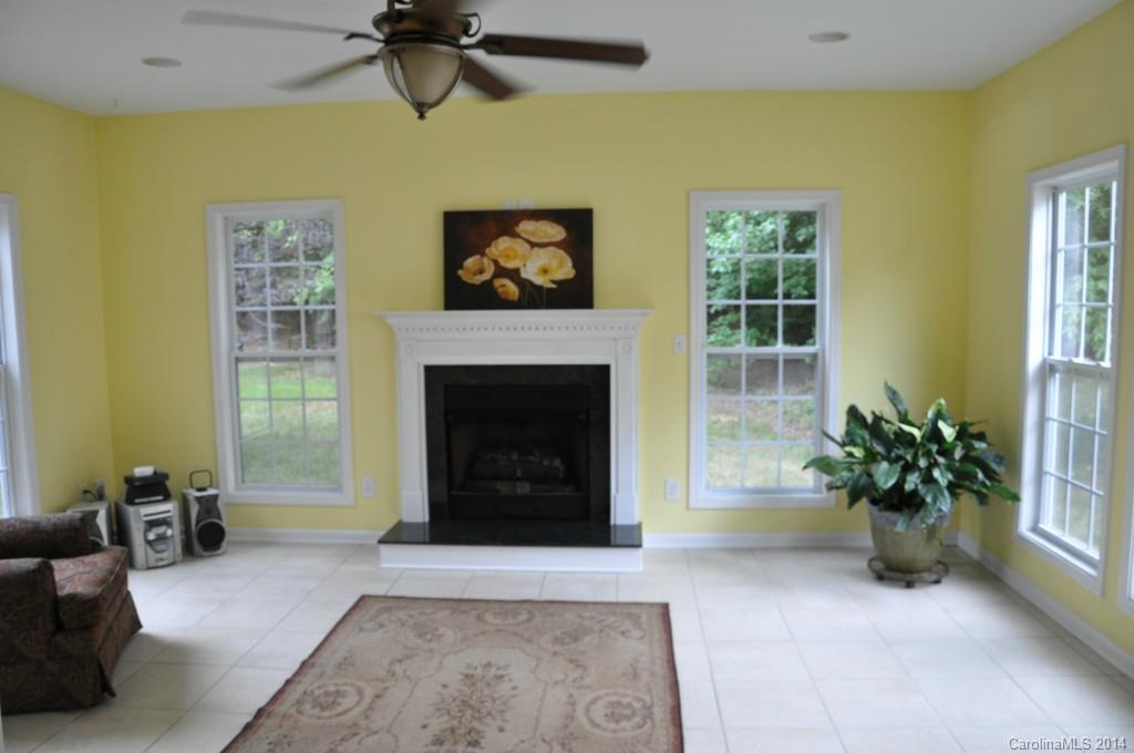 Wiltshire Manor - Residential