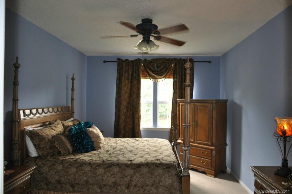 Wiltshire Manor - Residential