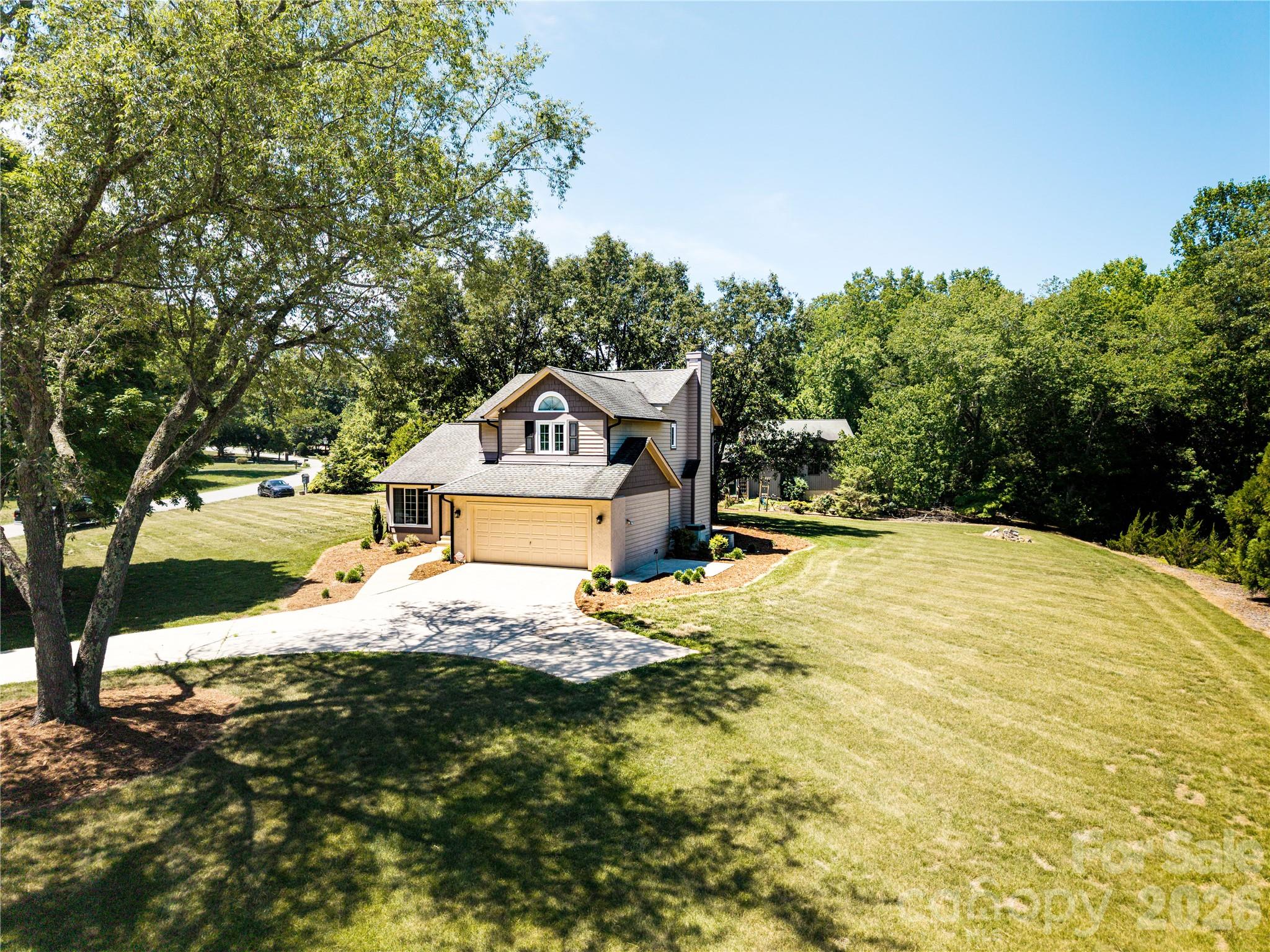 568 Wood Hollow Road