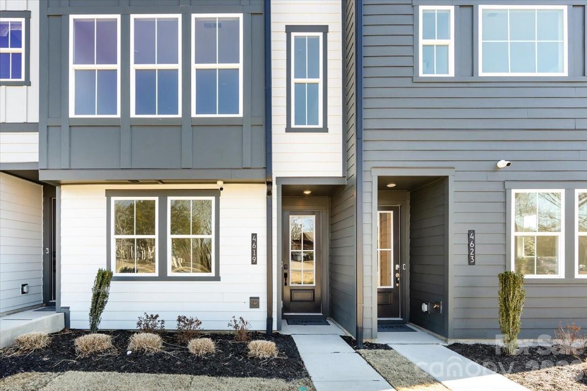 4619 Swan Meadow Lane