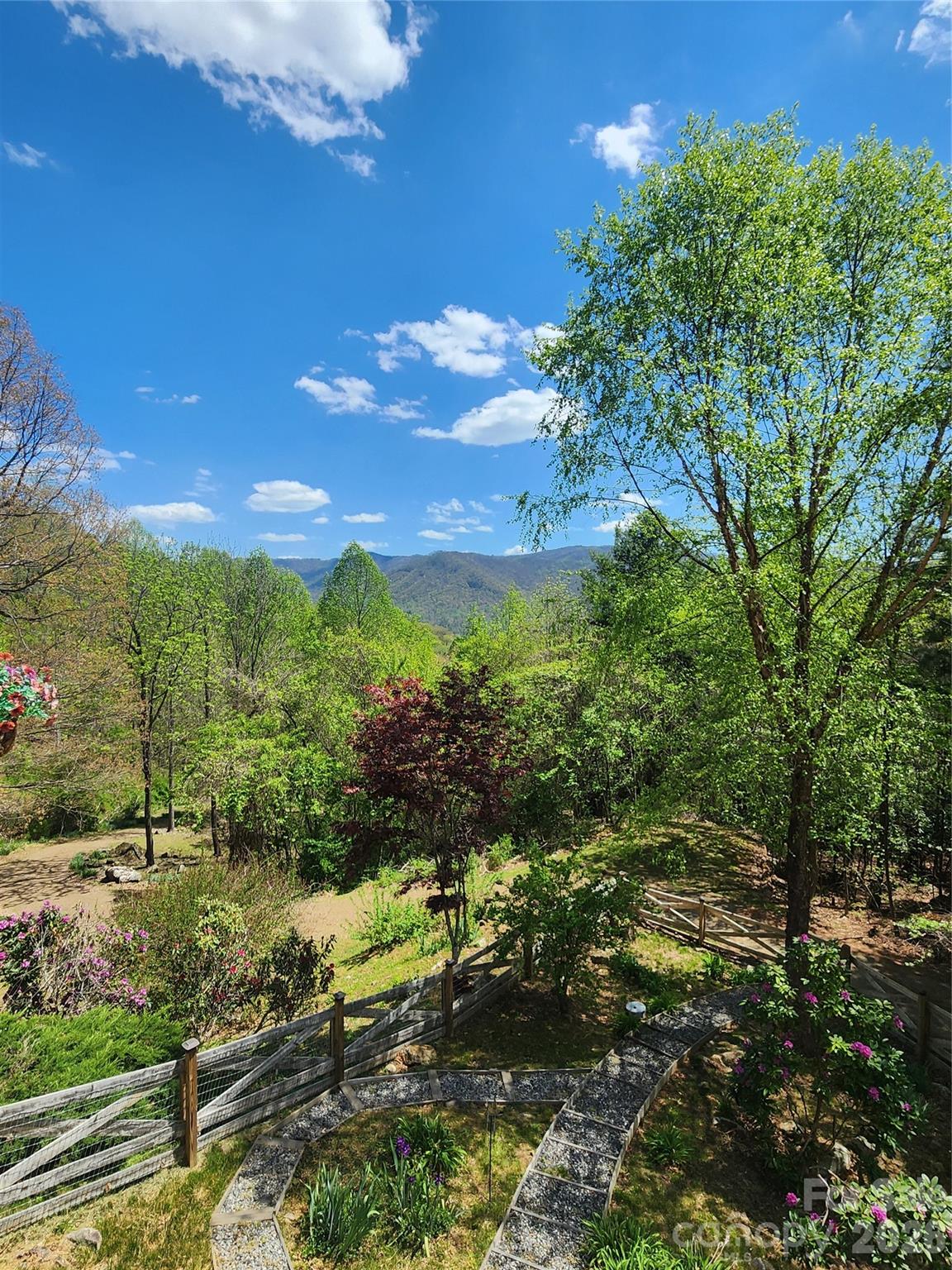 1206 Caldwell Mountain Road