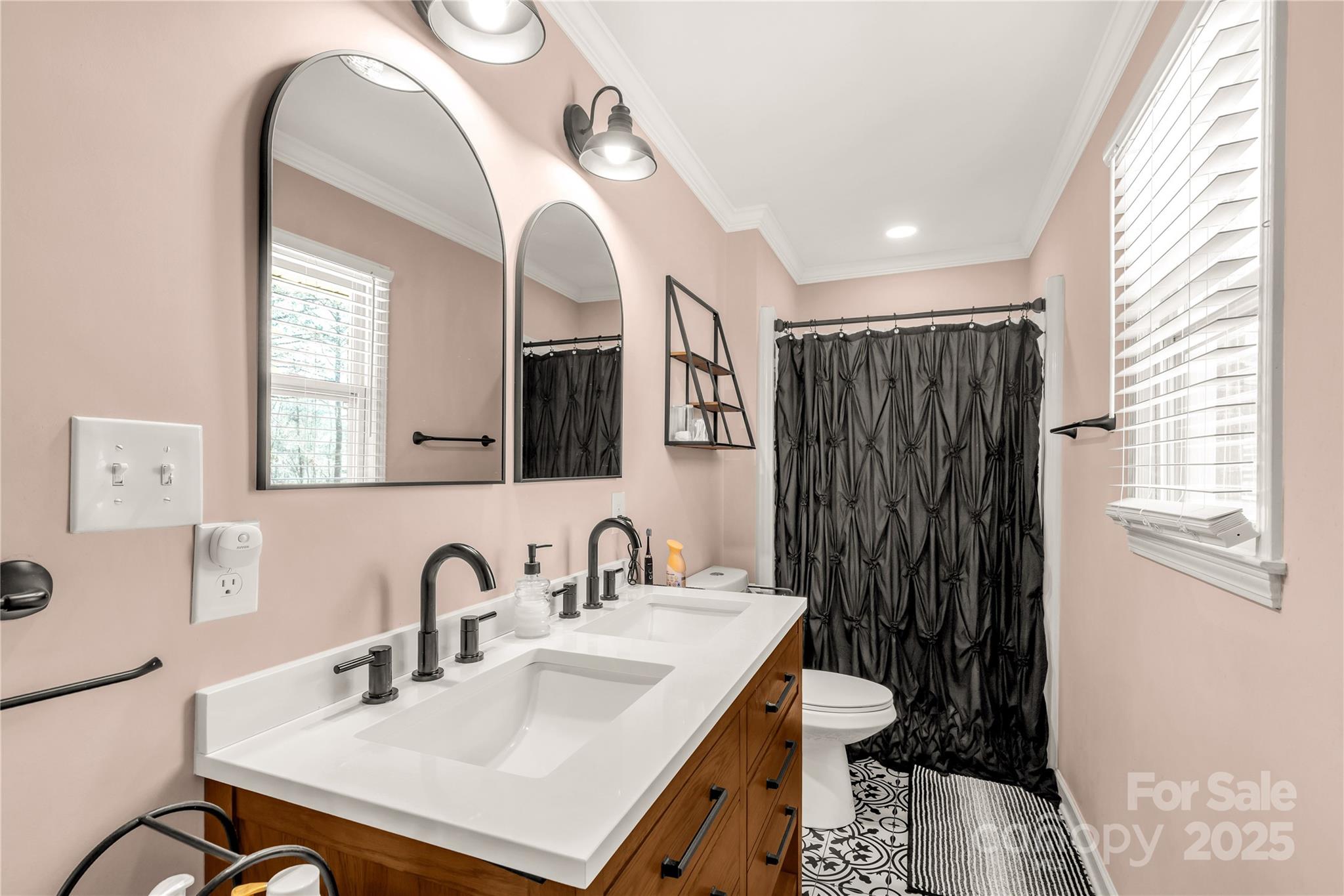 Woodland Hills - Residential