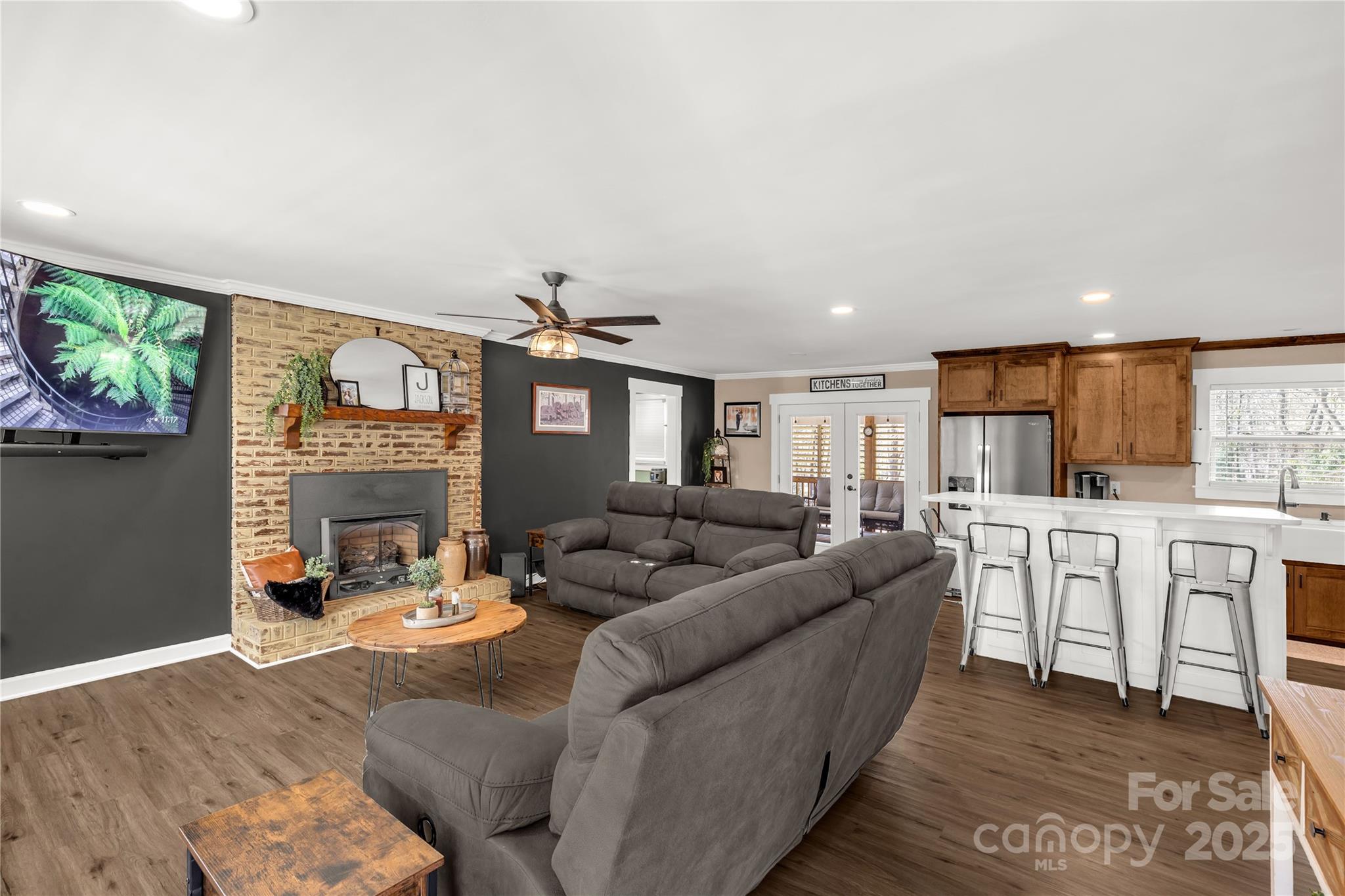 Woodland Hills - Residential