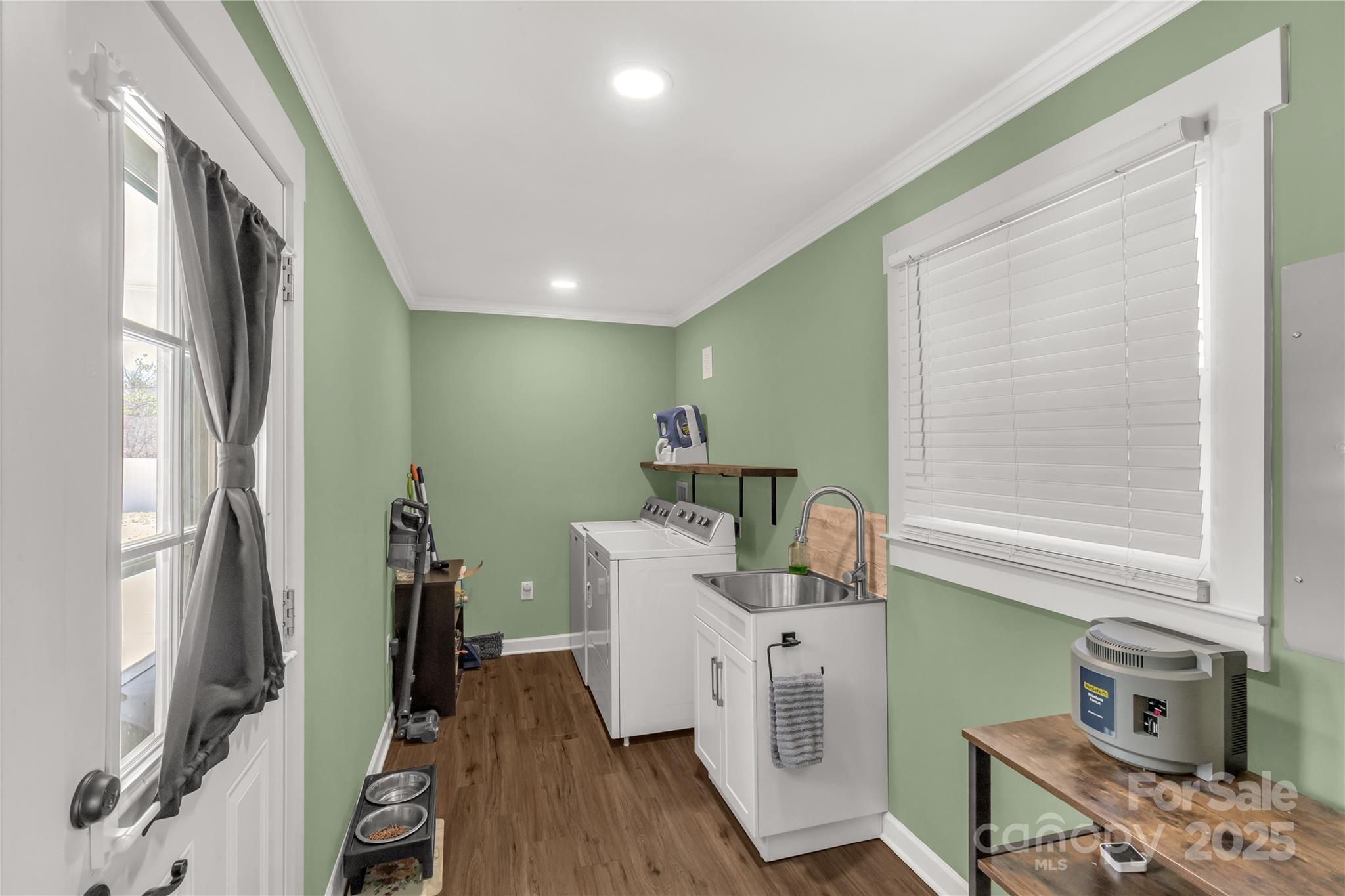 Woodland Hills - Residential