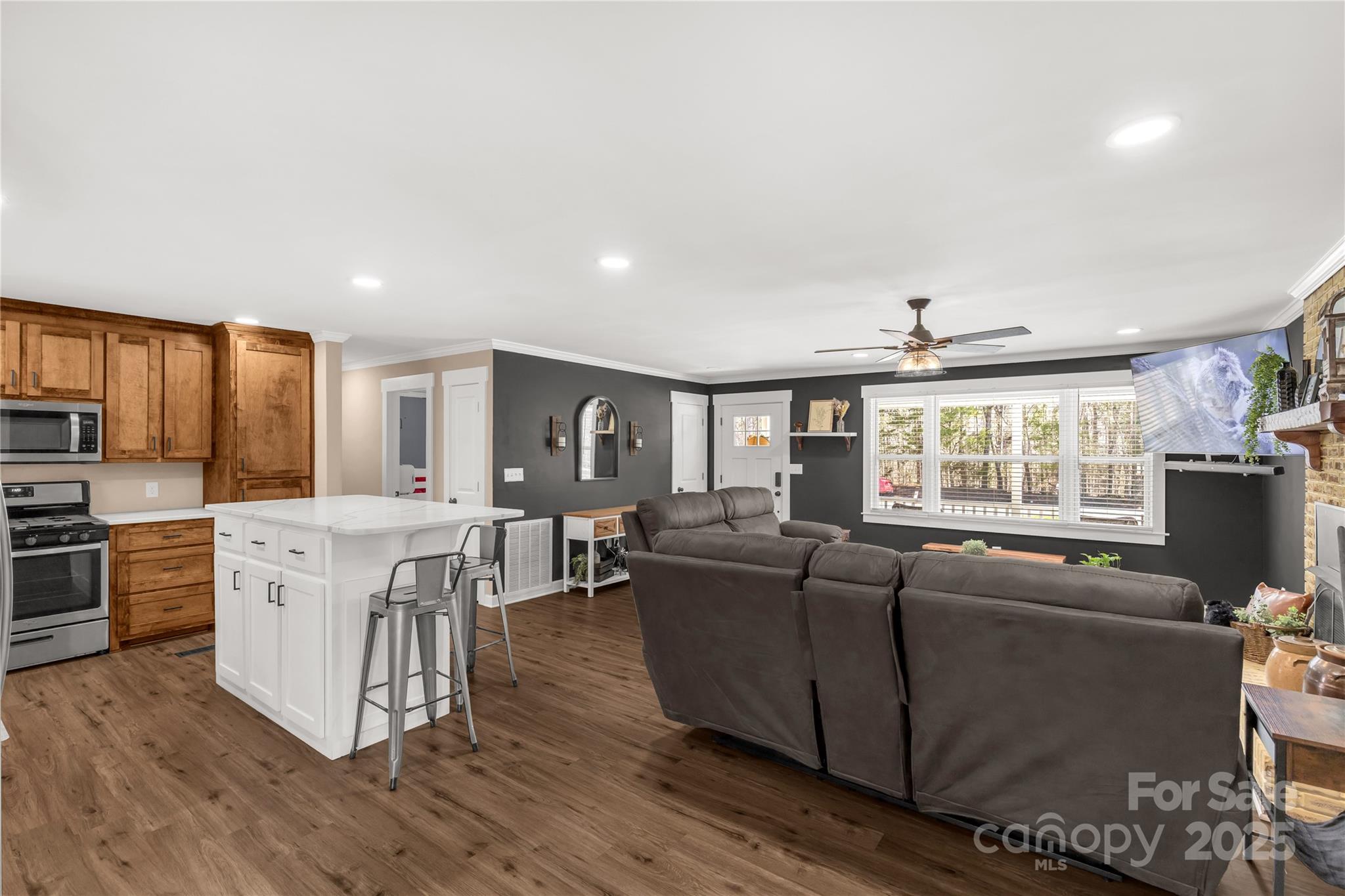 Woodland Hills - Residential