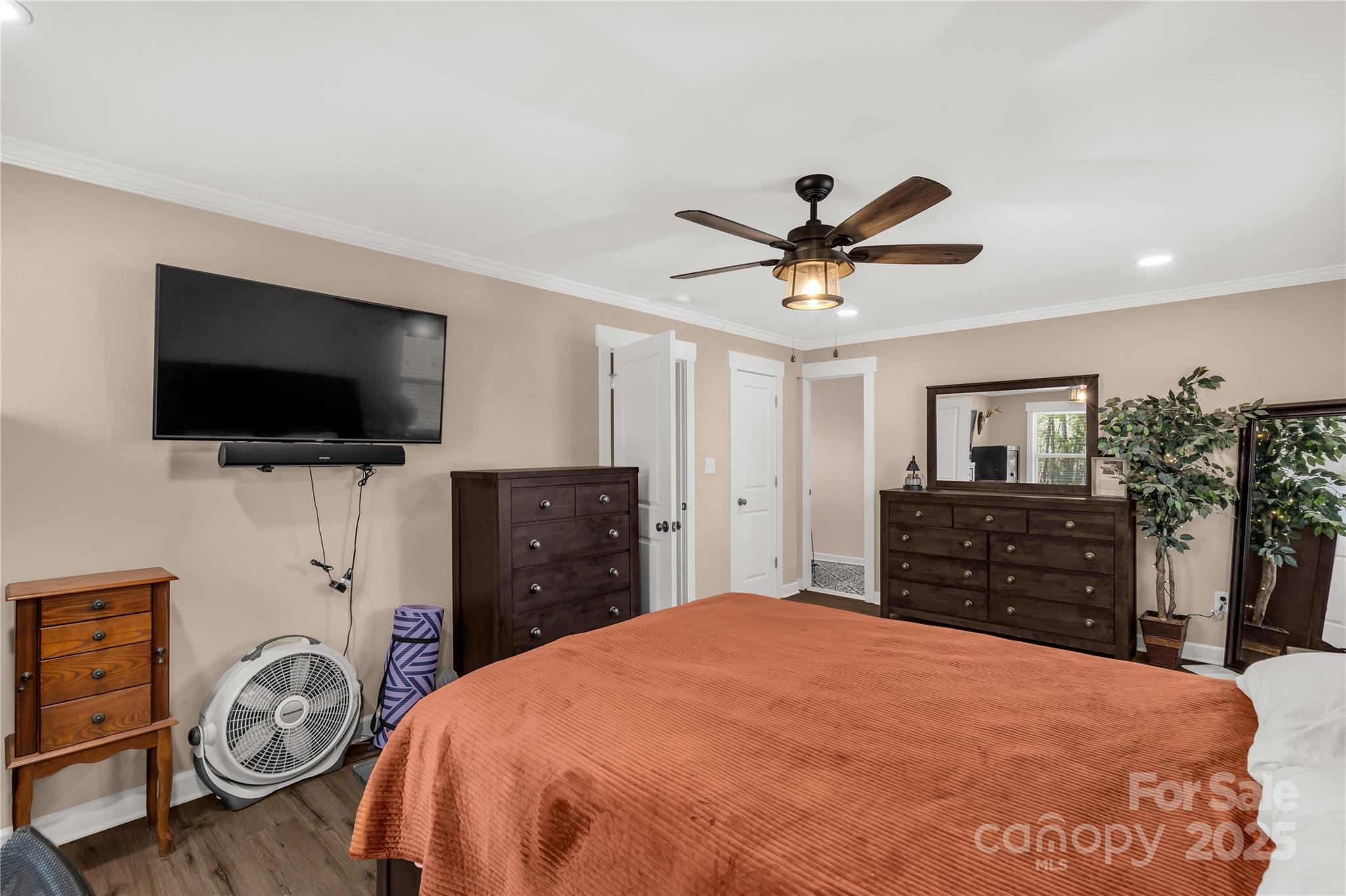 Woodland Hills - Residential