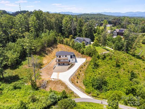 115 Nader Avenue Weaverville NC 28787