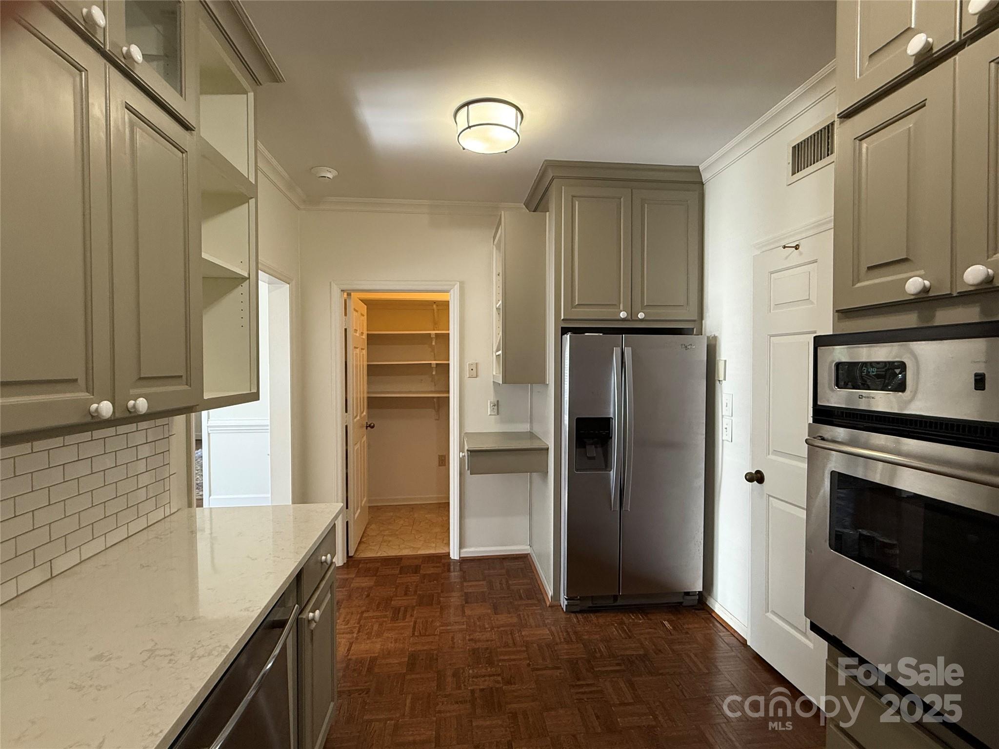 856 Cherokee Road