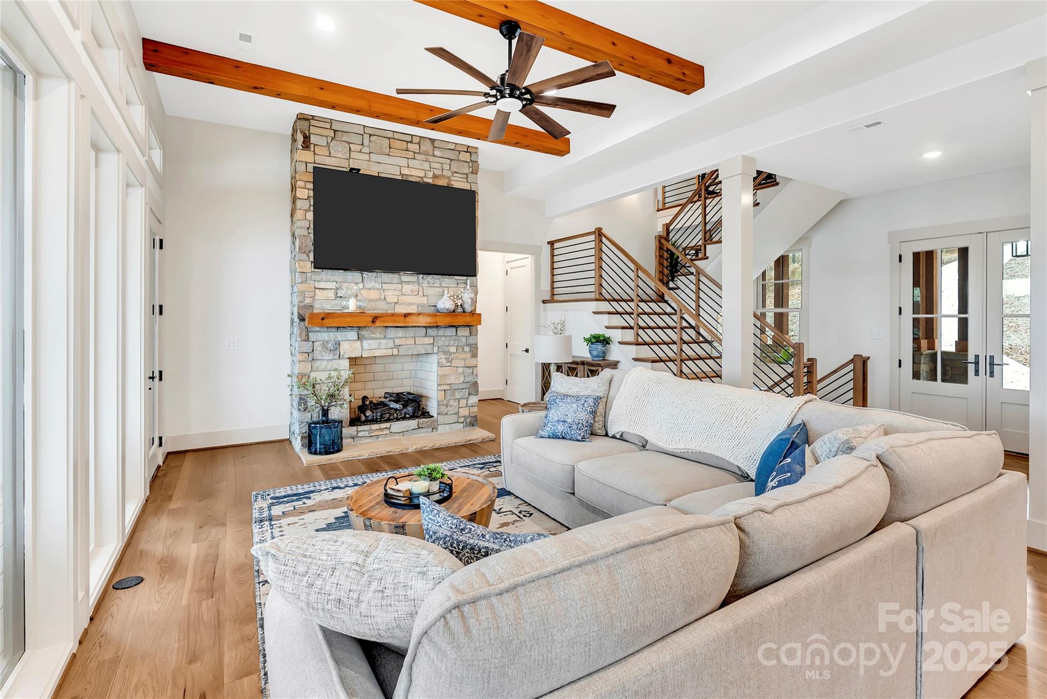 8058 Edgewater Drive