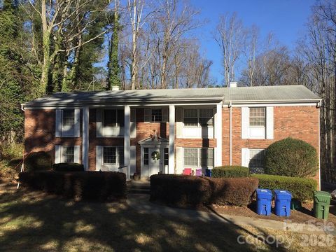 6 Lakewood Drive Asheville NC 28803