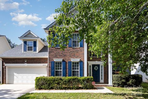 Photo of 10429 Madison Park Drive, Charlotte, NC 28269 (MLS # 4241985)