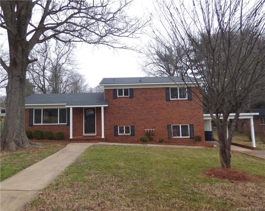 Wow! Beautifully remodeled all brick in great location! ! Great floor plan! Lots of space. Pretty floors and moldings, New fixtures and updated baths,  Lovely kitchen with granite and stainless steel appliances that opens up to dining leading out to huge backyard, totally fenced in. Nice size Living room and cozy lower level with fireplace and Master suite. Huge laundry and workroom! Must see!