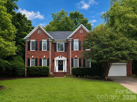 Photo of 5501 Providence Glen Road, Charlotte, NC 28270 (MLS # 4382707)