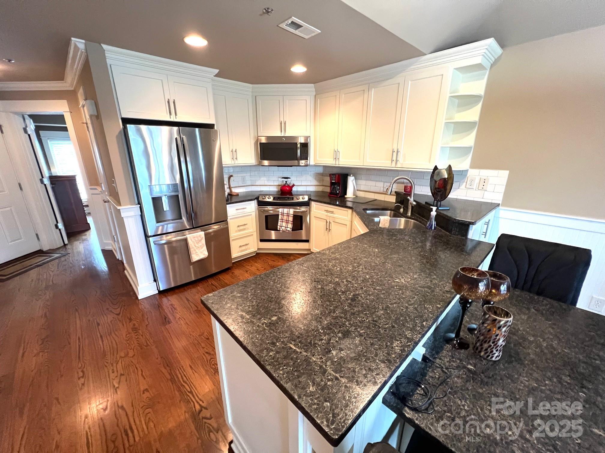 Cornelius, North Carolina 28031, United States, 2 Bedrooms Bedrooms, ,2 BathroomsBathrooms,Residential,Active,124096