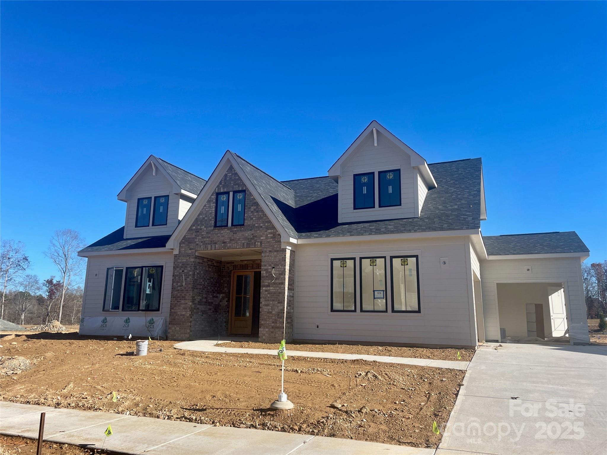 1016 Courtney Lane 26