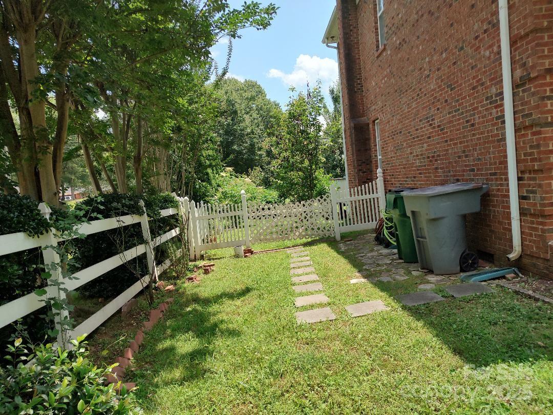 Brighton Woods - Residential