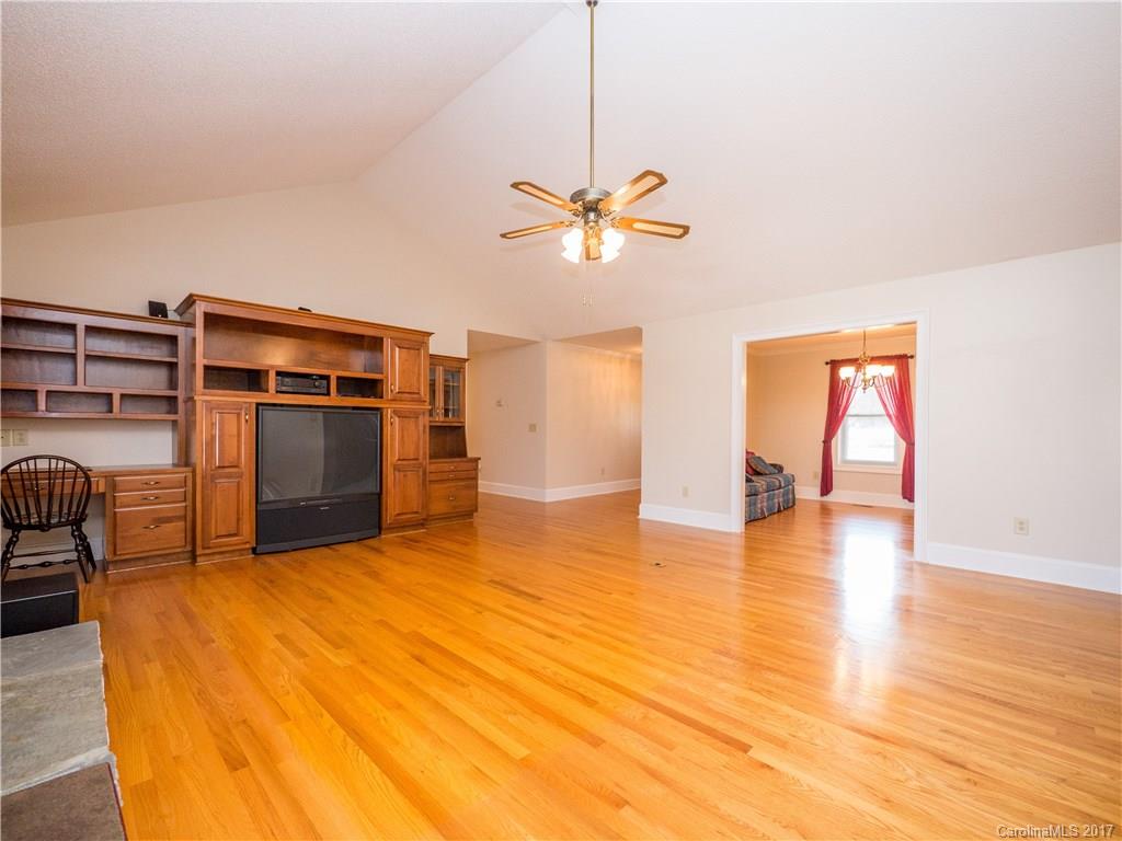 Serene Lake - Residential