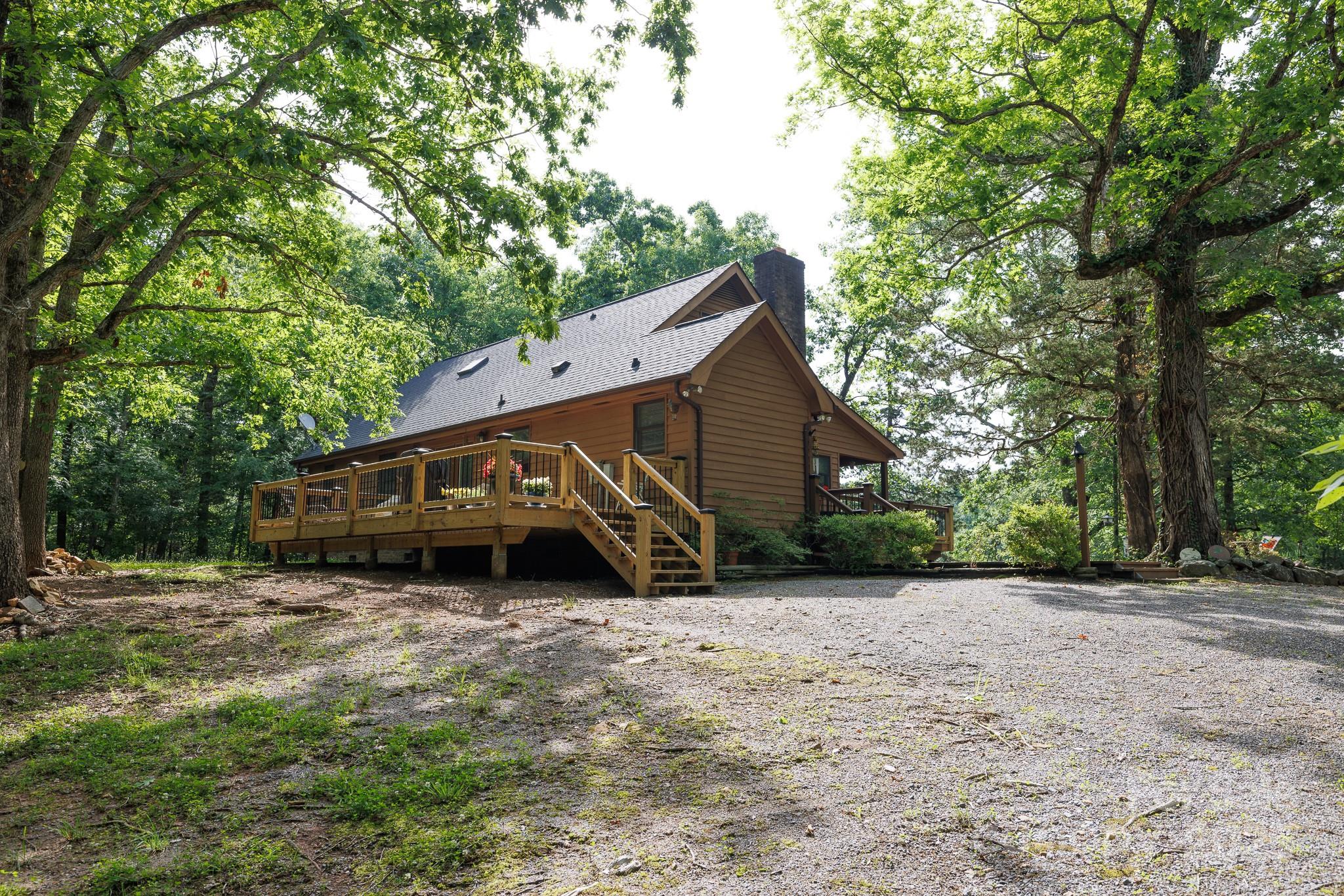 1371 Hawks Nest Road