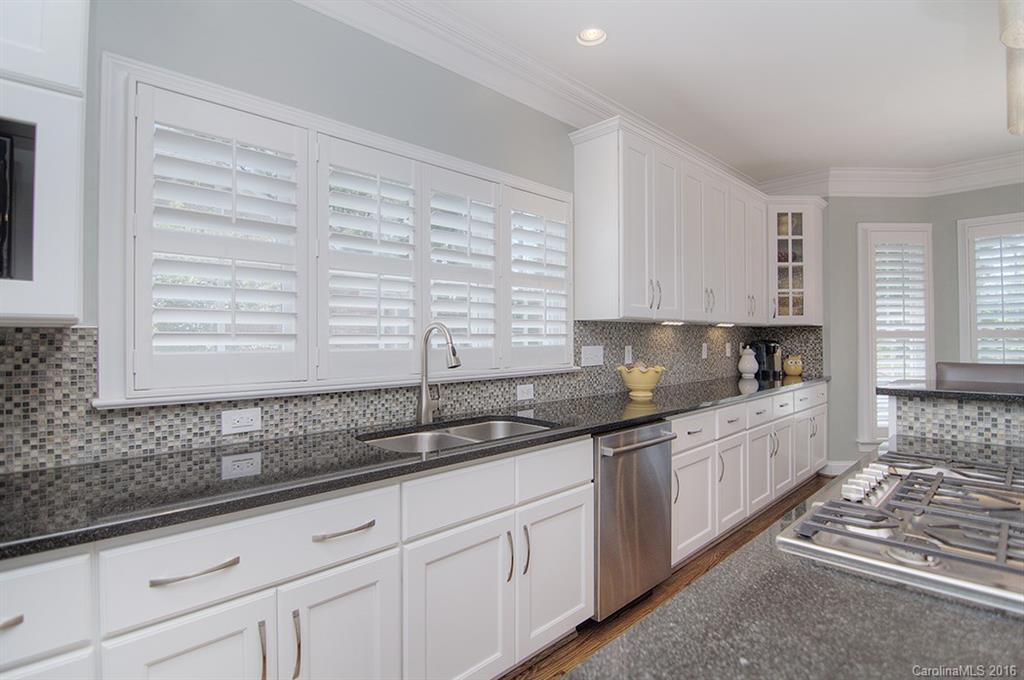 Lake Shore - Residential