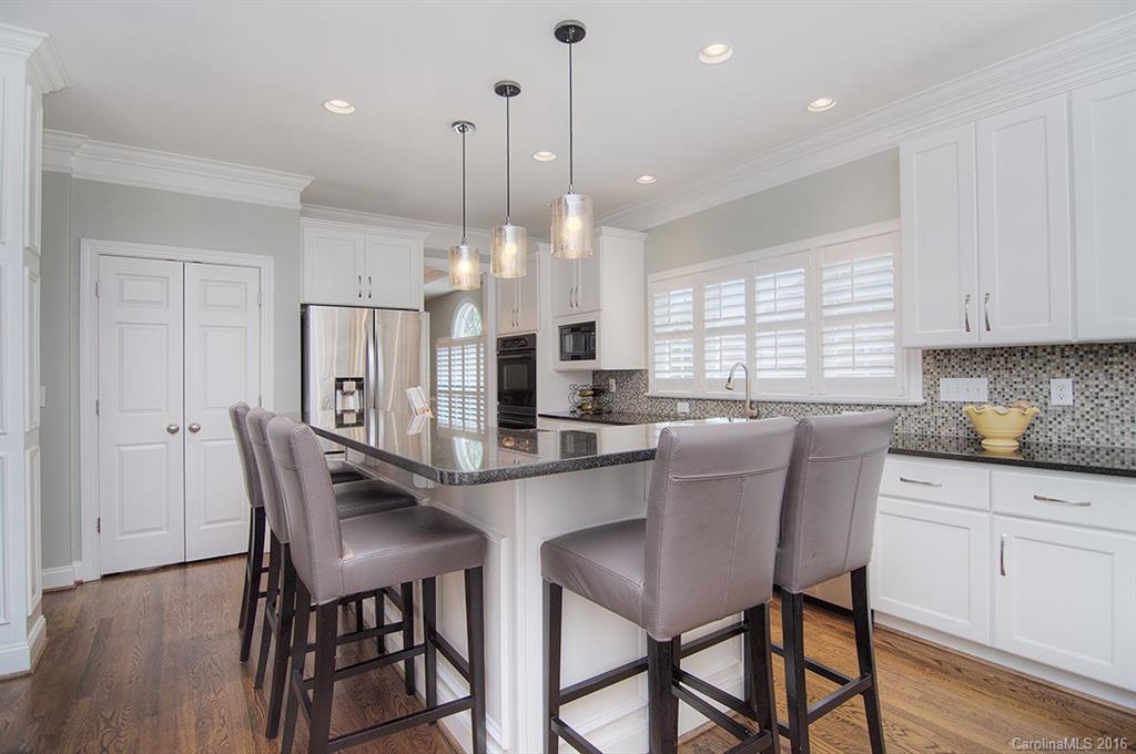 Lake Shore - Residential