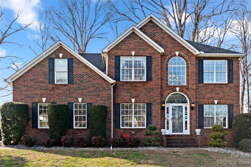 STUNNING, CUSTOM-BUILT HOME! UPDATED w/OVER $114,000 WORTH OF UPDATES, SHOWS LIKE NEW!  No Expense was spared.  Beautiful .59 Acres w/ush landscapes, Well Maintained! Tons of upgrades! Grand Foyer, Formal Living/Office, Large Formal Dining for family gatherings. Remodeled with Hickory Hardwood Flooring on lower level, Updated Kitchen with 42” White Cabinets with Quartz Countertops and Quartz Backsplash, Bar Seating, Coffee Bar, Adorable Powder Room. 2 Story Great Room centered w/Fireplace; Back Stairway leads upstairs to an Oversized Master Suite with his/her Walkin Closets. Her closet/girl’s dream come true.  Large Master Bath with Spa like feel with Dual Sinks, Walk in Shower with massage shower heads, Update tile throughout, His / Her sinks, Garden Tub. New Siding and Newer Roof.  Men will love the oversized garage with tons of storage and a workshop/storage.  Amazing 22.5" x 28" cover patio perfect for those special parties.  Crawlspace encapsulated w/dehumidifier. NO HOA FEES!