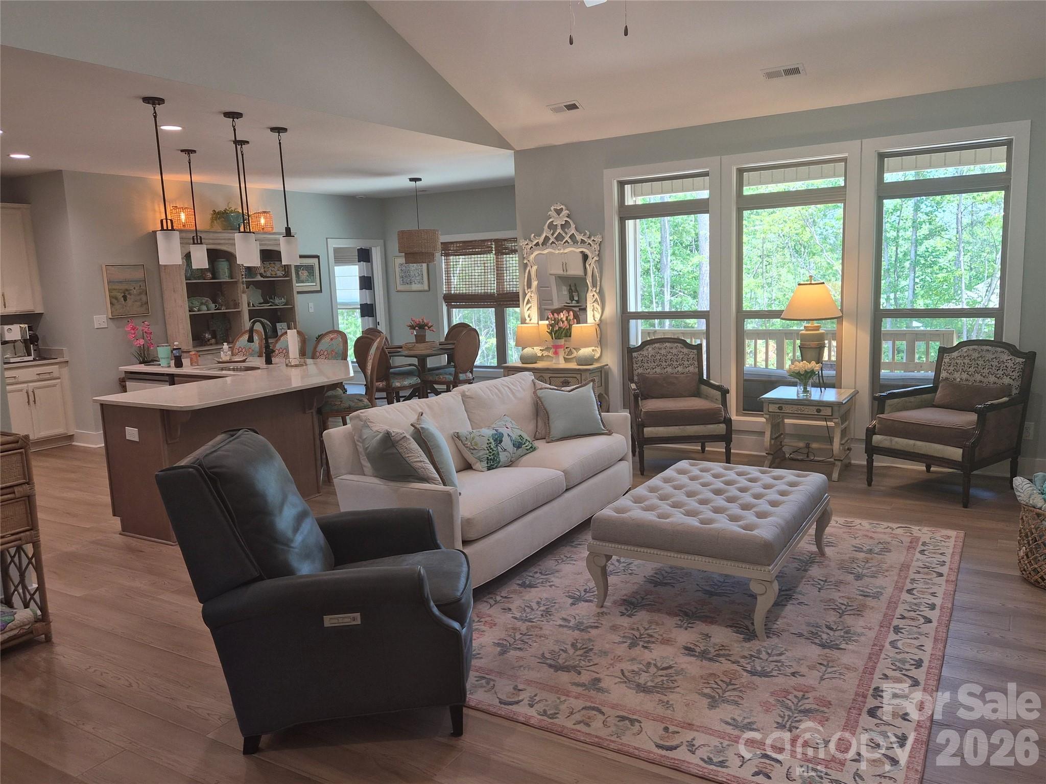 111 Lakefront Drive